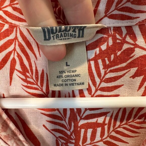 Duluth Button Front Top - Size Large - Picture 3 of 7